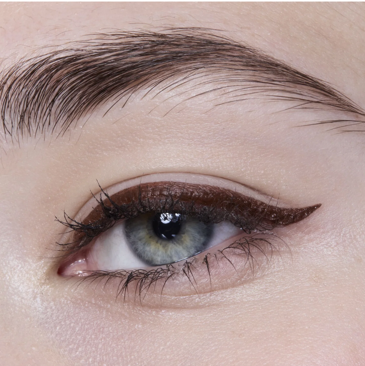 H2O Proof Eyeliner Pen - Chestnut Brown